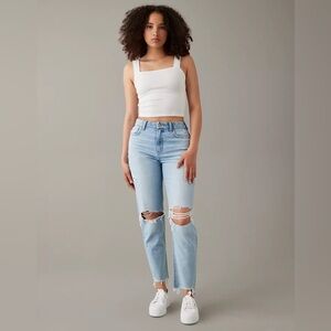 American Eagle Curvy Mom Jeans Light Wash Size 2 Short
